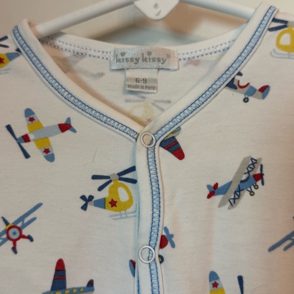 Kissy Kissy - Picture 2 of 3